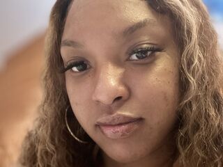 Brialuv's Cam live sex teen Profile Image