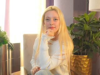 UdeleEdmands's Live sex cam shows Profile Image