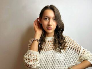 WhitneyBellas's Tip live cam models Profile Image